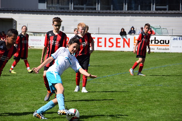 虽然他的防 虽然他的防